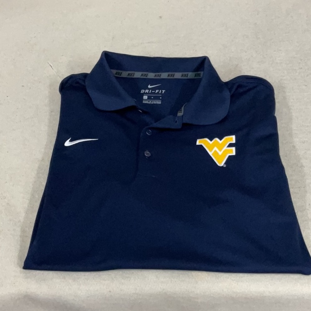 NWT Mens short sleeve Nike polo shirt